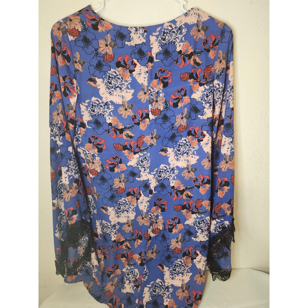 ASTR Blue Floral Print Bohemian Shift Dress